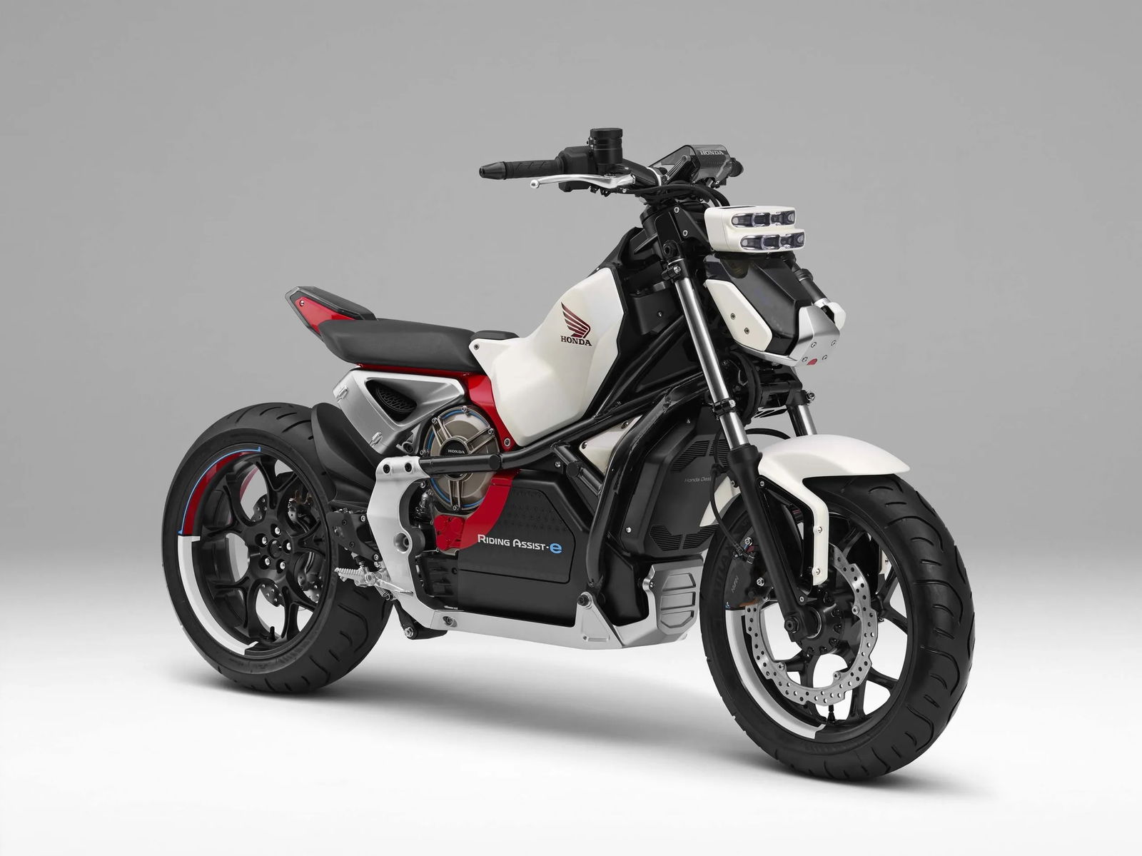Honda-Riding-Assist-e-concept-07-scaled.jpg